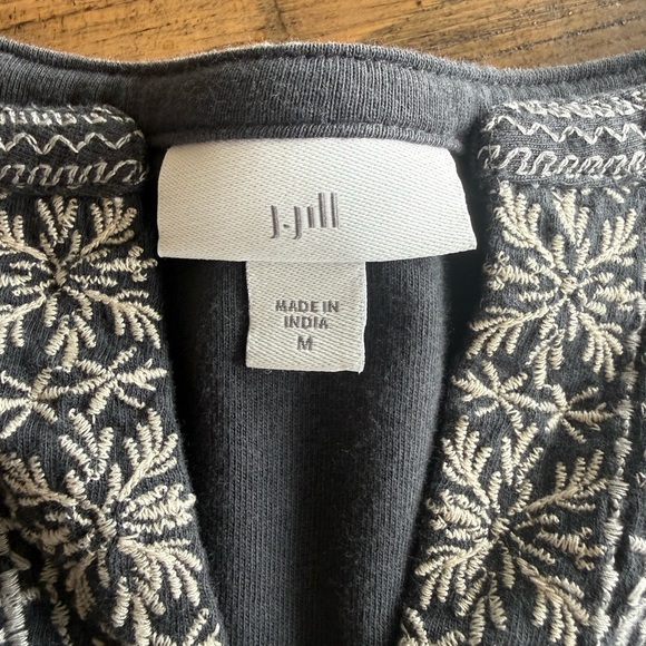 J. Jill Gray Embroidered Long-Sleeve Tee- size medium - Picture 4 of 4